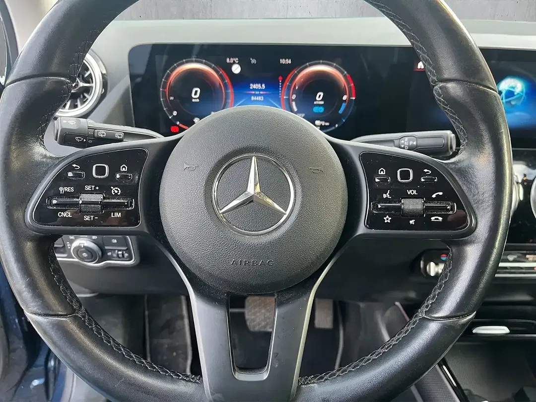 Mercedes-Benz GLA 250 - Thumbnail 10