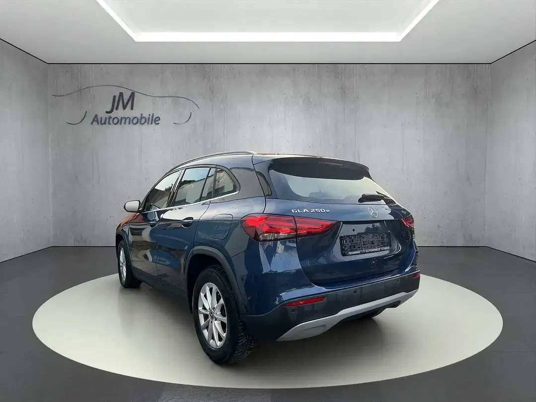 Mercedes-Benz GLA 250 - Thumbnail 5