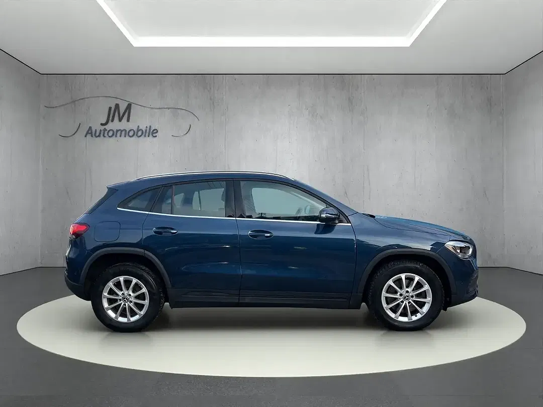 Mercedes-Benz GLA 250 - Thumbnail 8
