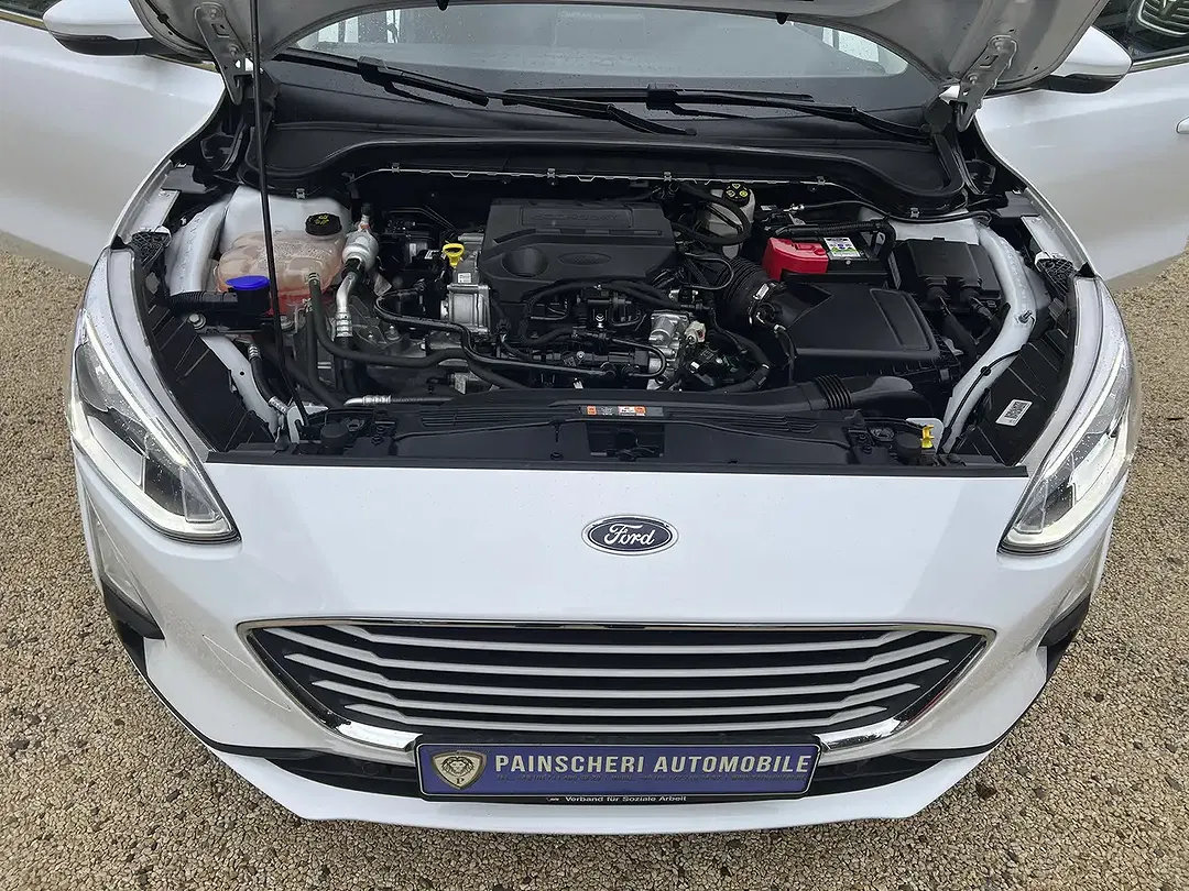 Ford Focus - Thumbnail 9
