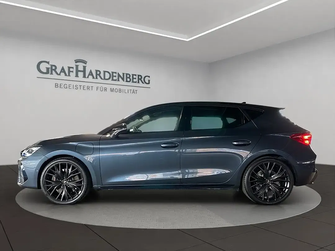 CUPRA Leon - Thumbnail 2