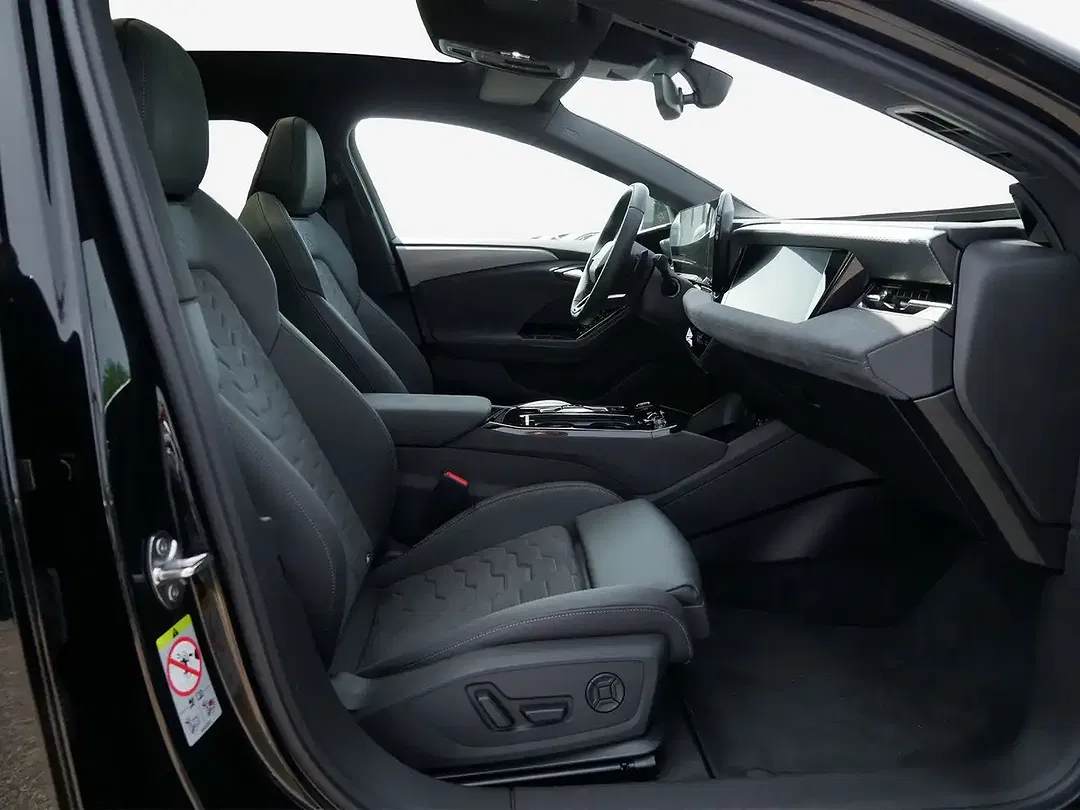 Audi A6 e-tron - Thumbnail 3