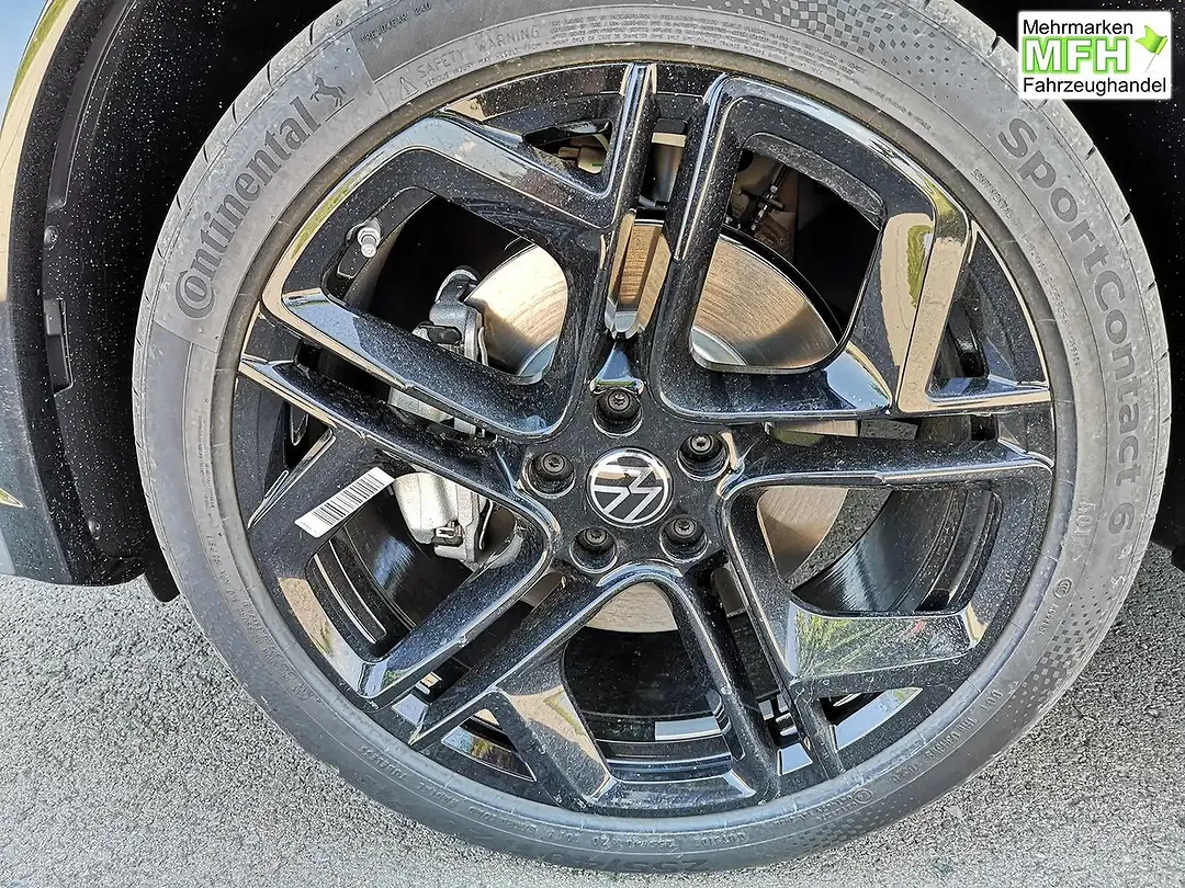 Volkswagen Tiguan - Thumbnail 4
