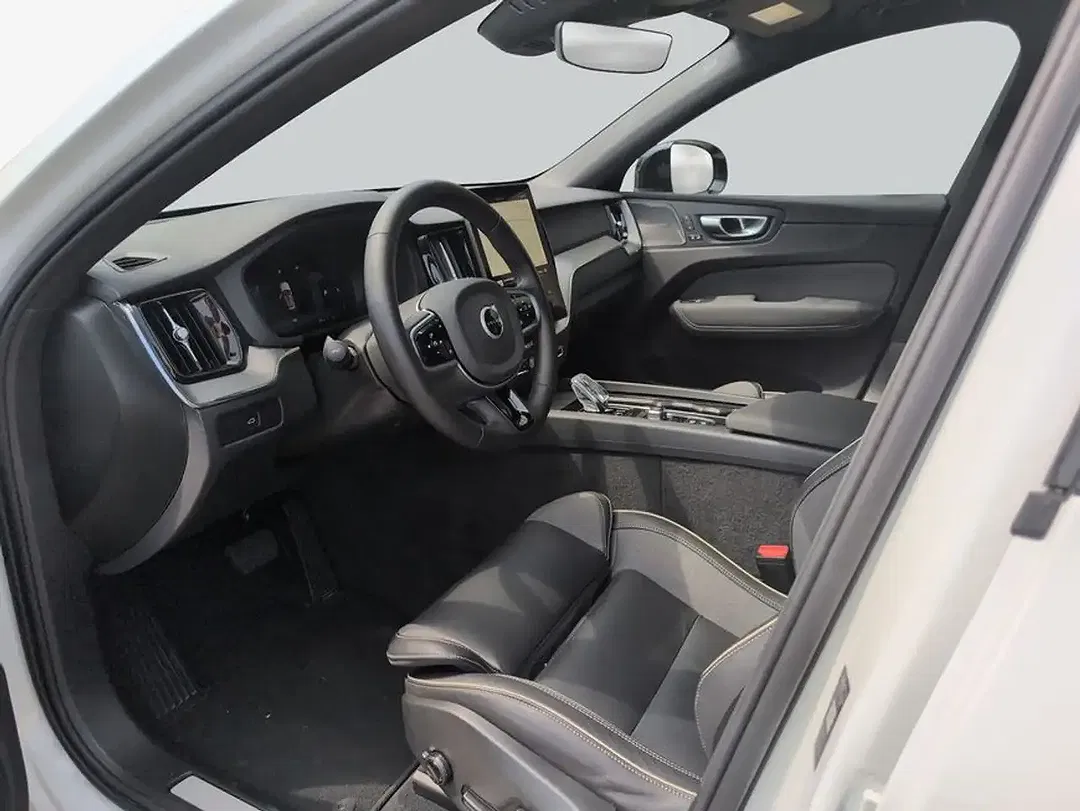 Volvo XC60 - Thumbnail 9