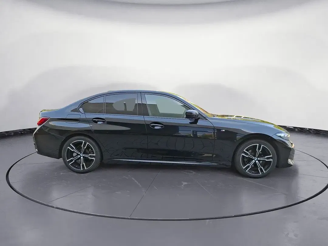 BMW 318 - Thumbnail 5