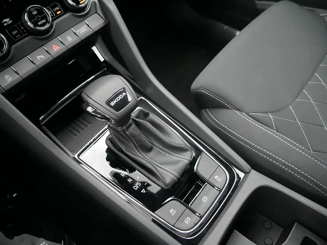 Skoda Karoq - Thumbnail 12