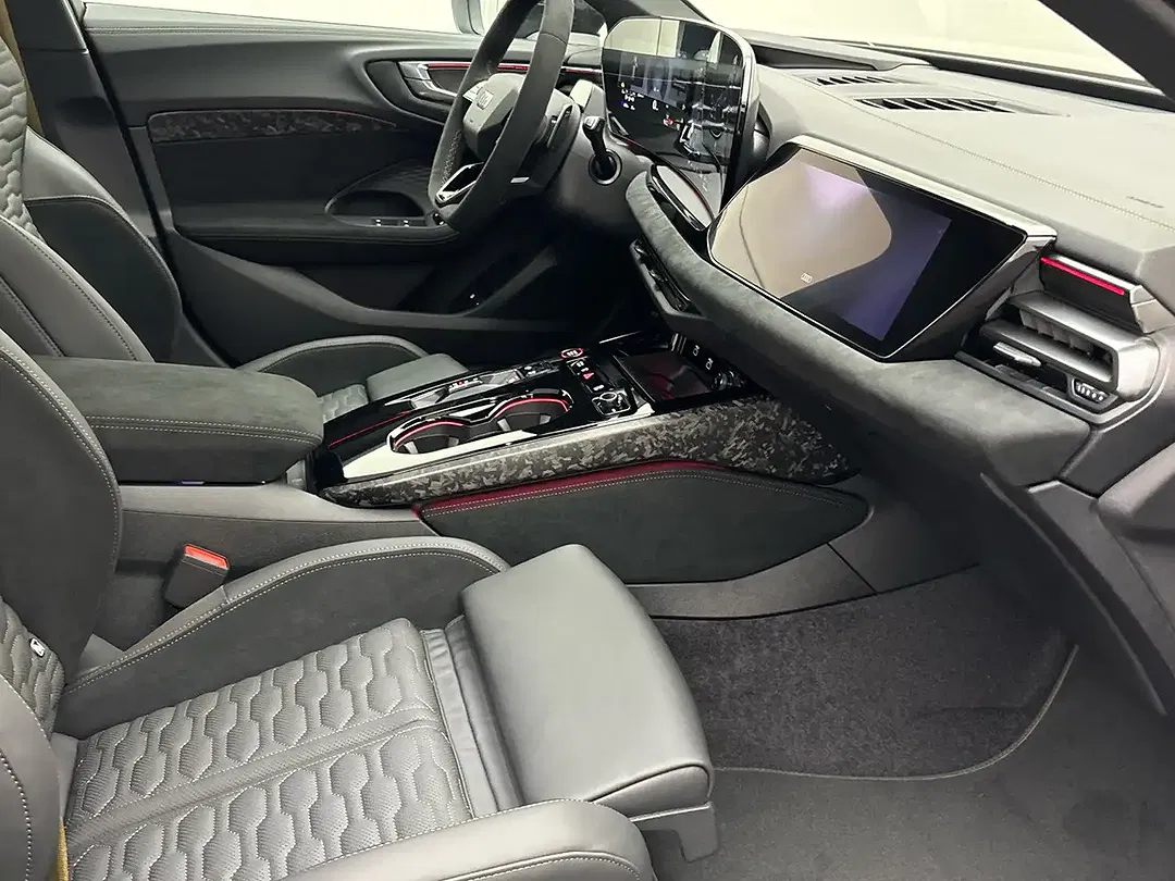 Audi RS5 - Thumbnail 9