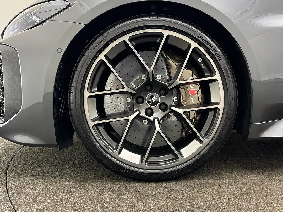 Audi RS5 - Thumbnail 6