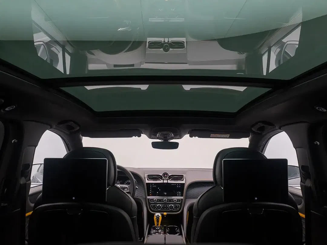 Bentley Bentayga - Thumbnail 31