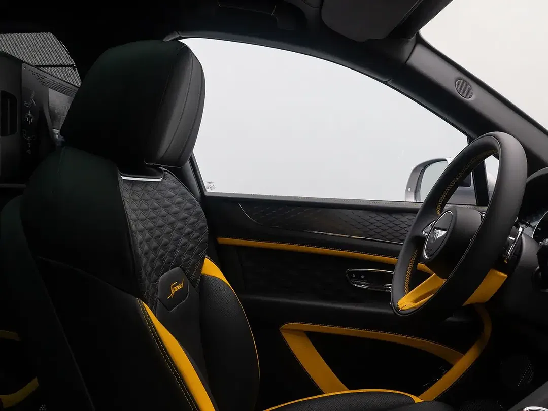 Bentley Bentayga - Thumbnail 41