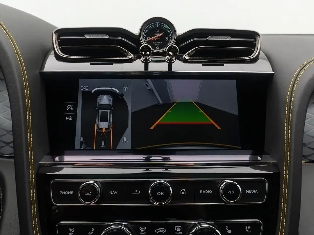 Bentley Bentayga - Thumbnail 48