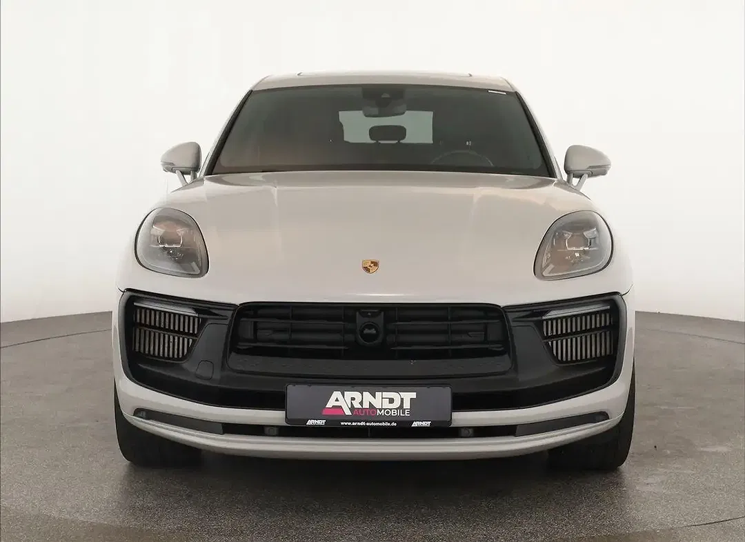 Porsche Macan - Thumbnail 3
