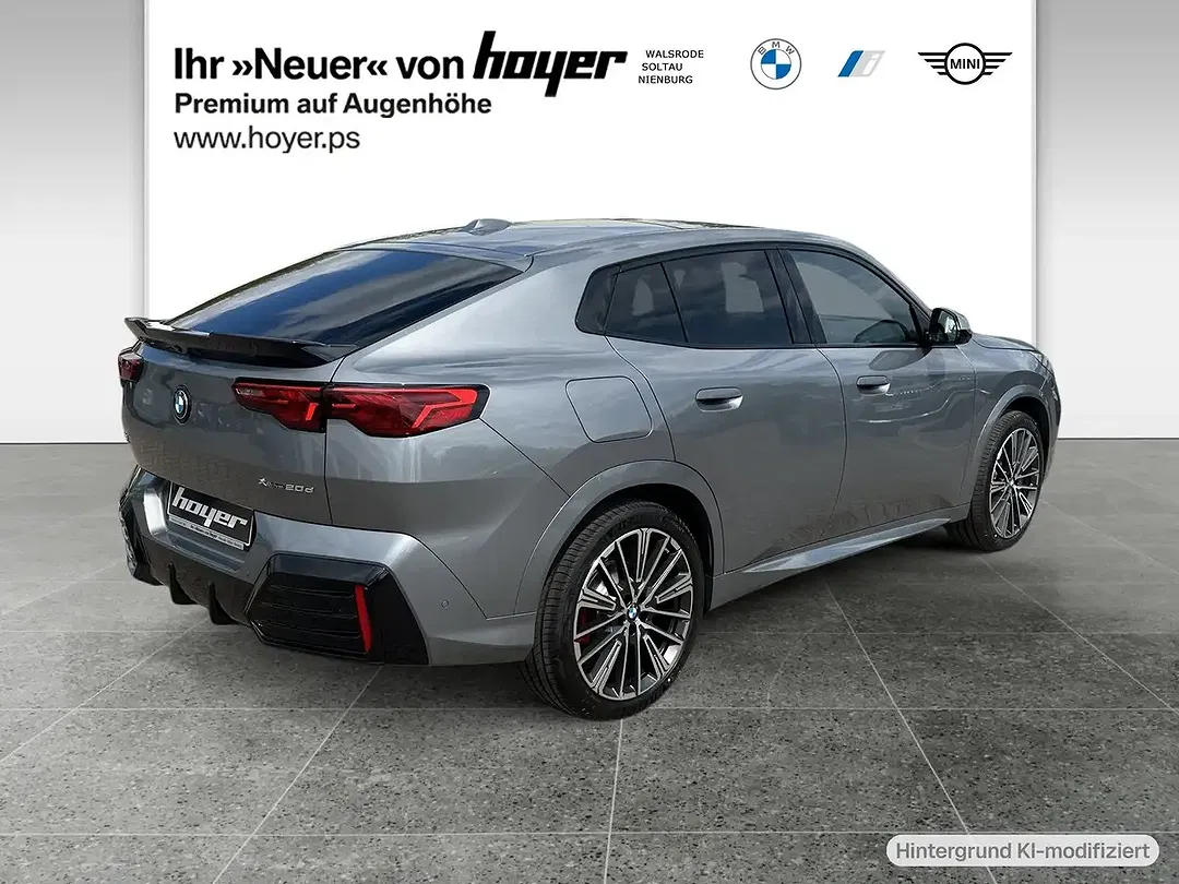 BMW X2 - Thumbnail 2