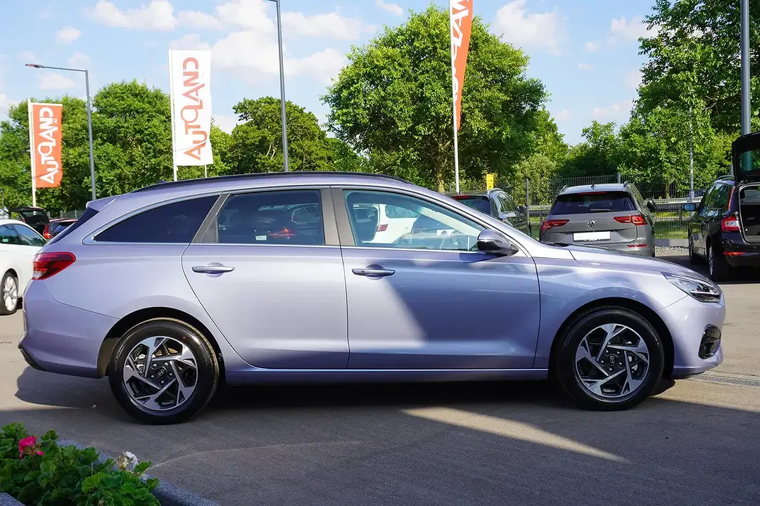 Hyundai i30 - Thumbnail 3