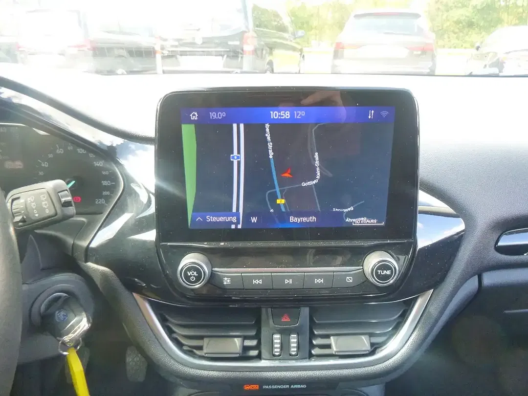 Ford Fiesta - Thumbnail 7
