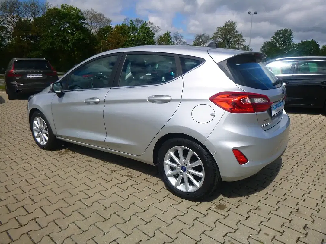 Ford Fiesta - Thumbnail 3