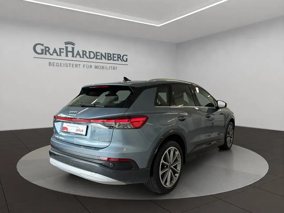 Audi Q4 e-tron - Thumbnail 2