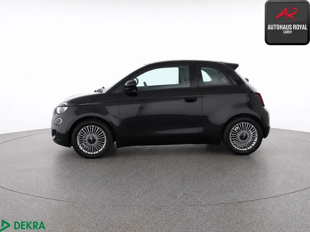 Fiat 500e - Thumbnail 2