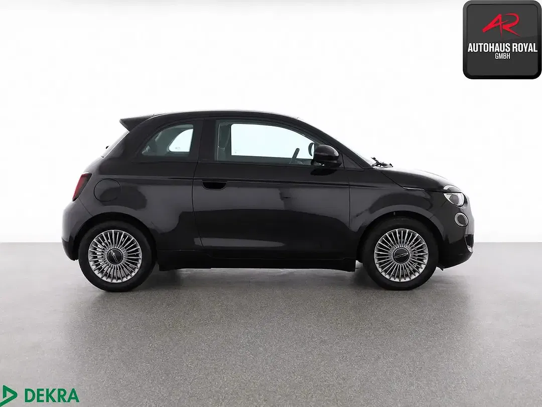 Fiat 500e - Thumbnail 6