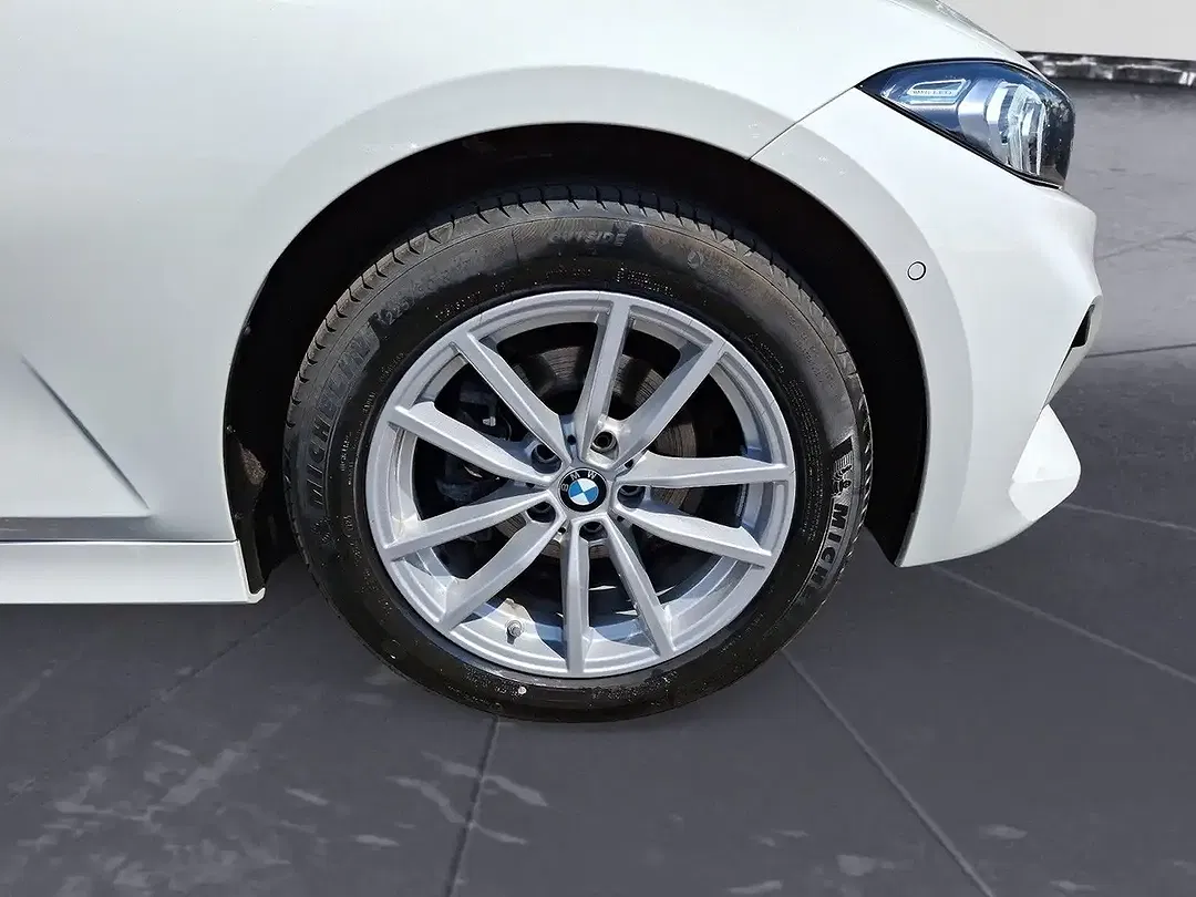 BMW 318 - Thumbnail 12