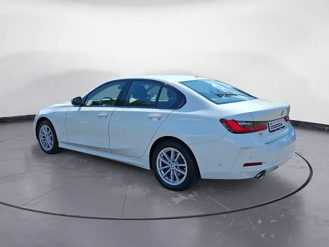 BMW 318 - Thumbnail 4