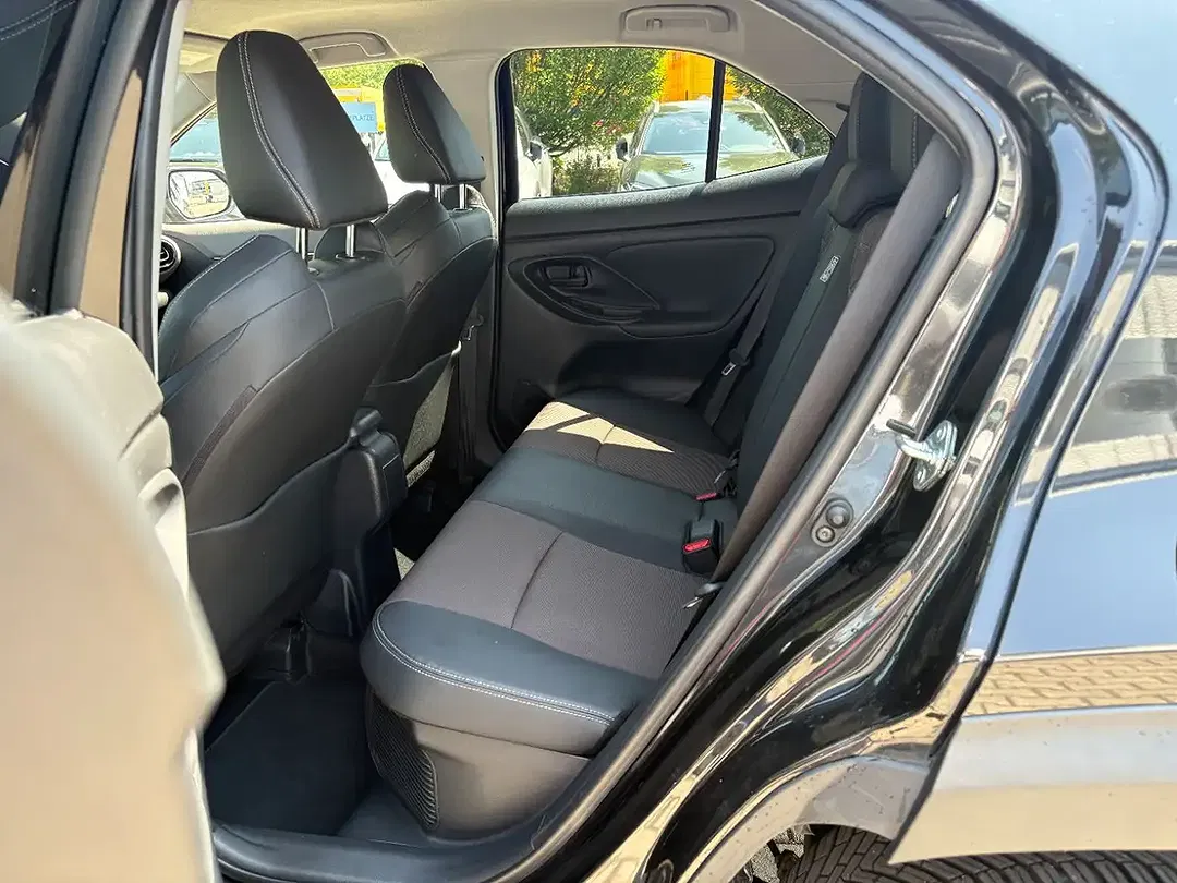 Toyota Yaris Cross - Thumbnail 6