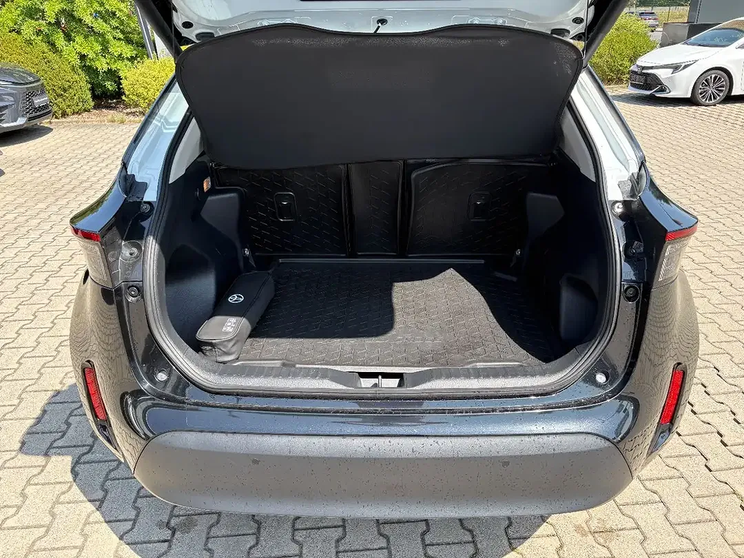 Toyota Yaris Cross - Thumbnail 7
