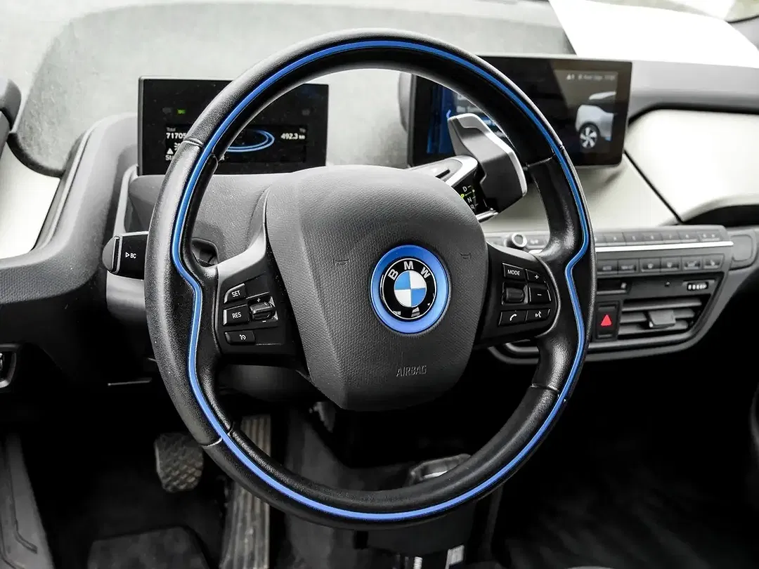 BMW i3 - Thumbnail 10
