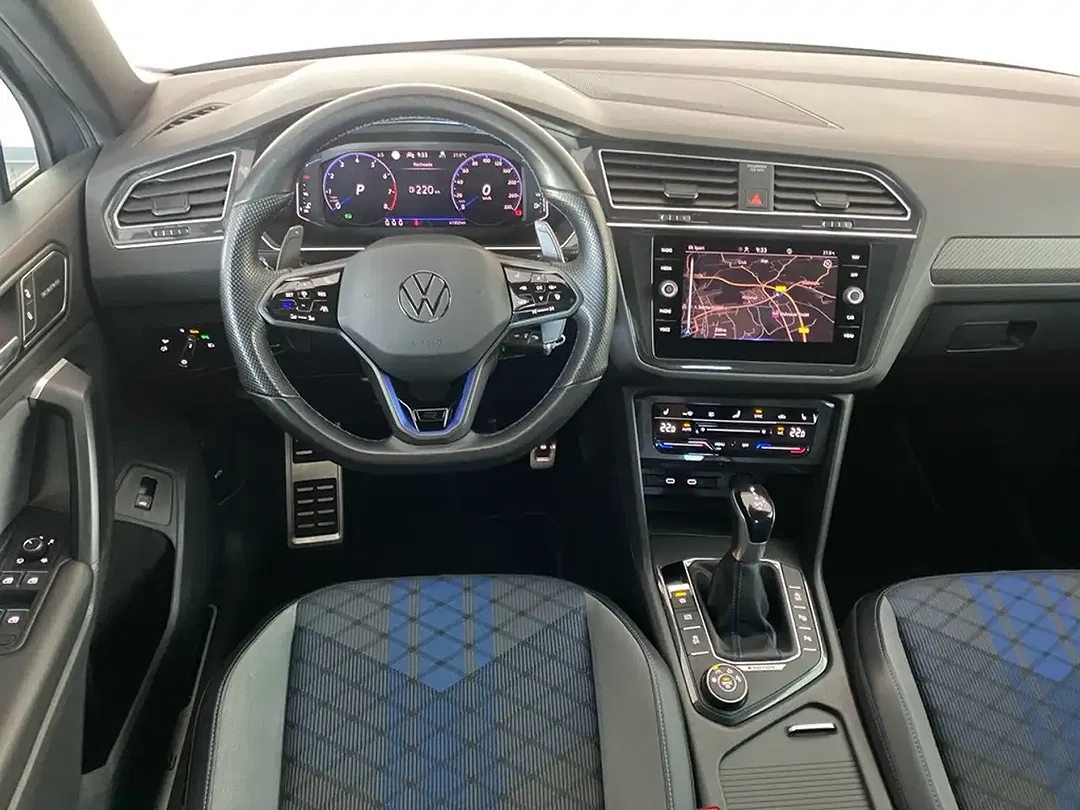 Volkswagen Tiguan - Thumbnail 11