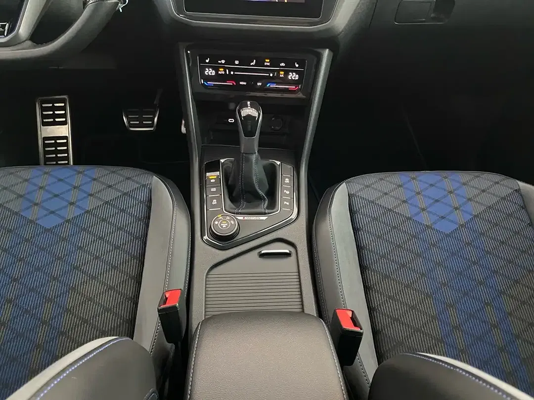 Volkswagen Tiguan - Thumbnail 13