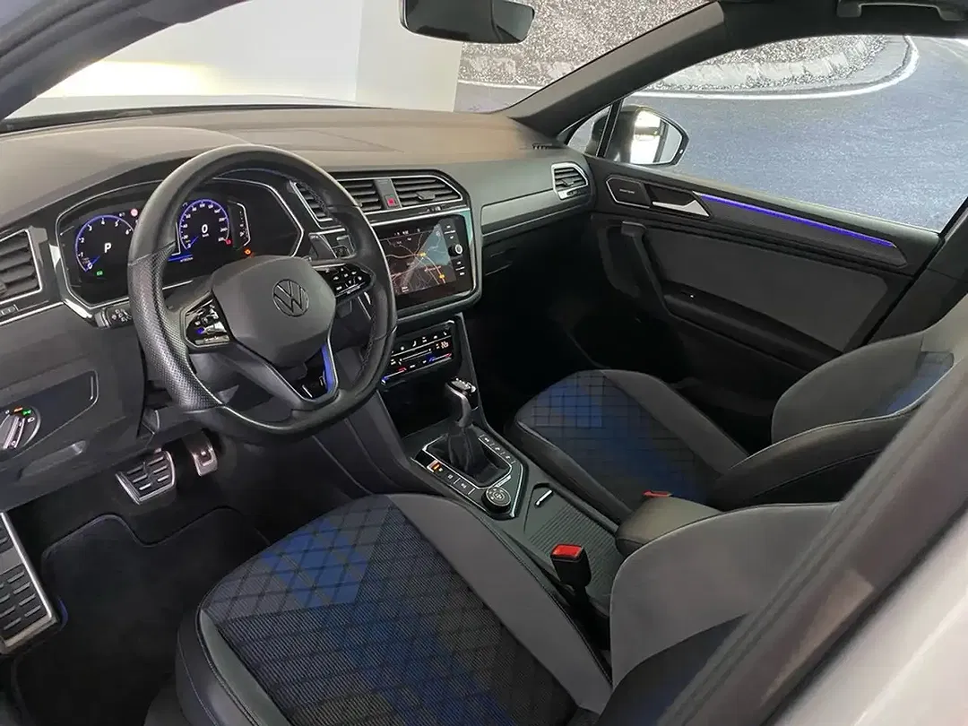Volkswagen Tiguan - Thumbnail 4