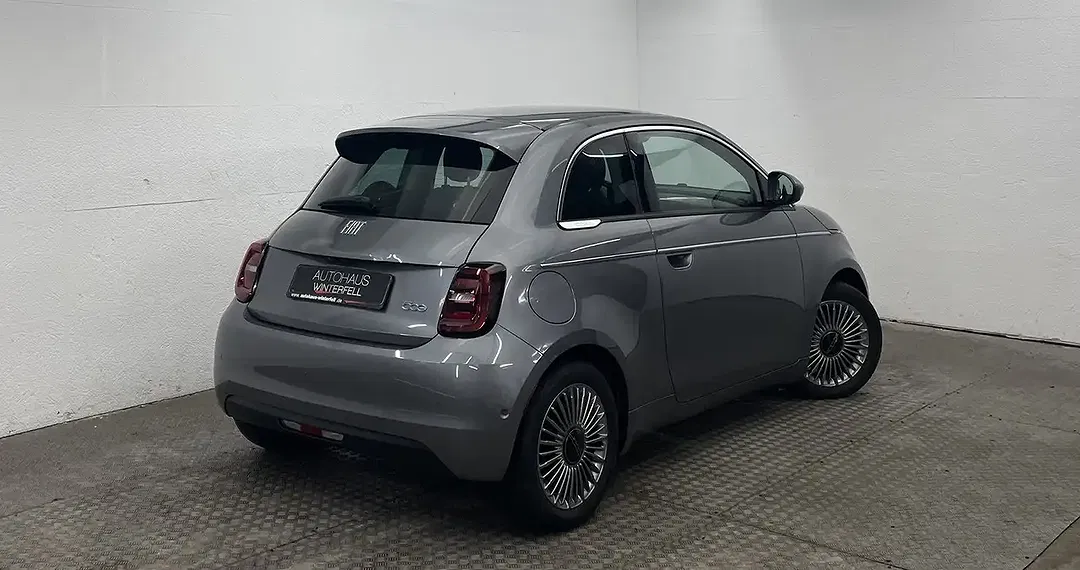 Fiat 500e - Thumbnail 4
