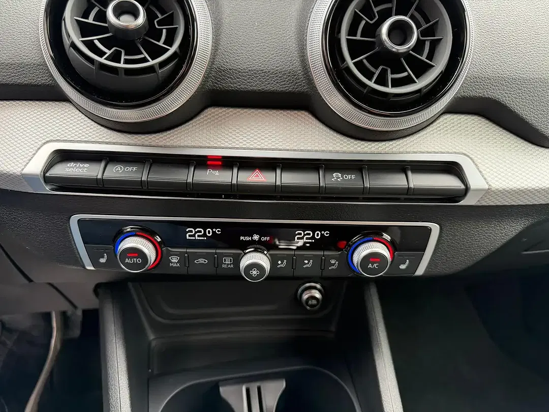 Audi Q2 - Thumbnail 18