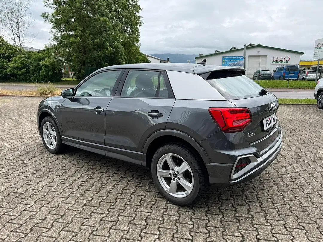 Audi Q2 - Thumbnail 4