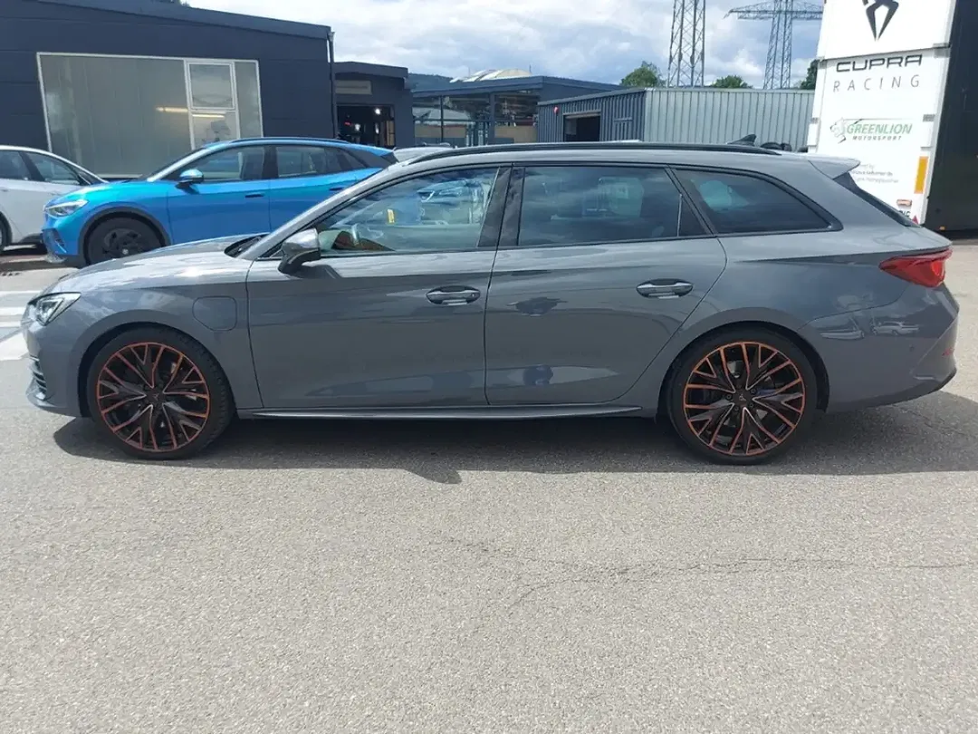 CUPRA Leon - Thumbnail 9