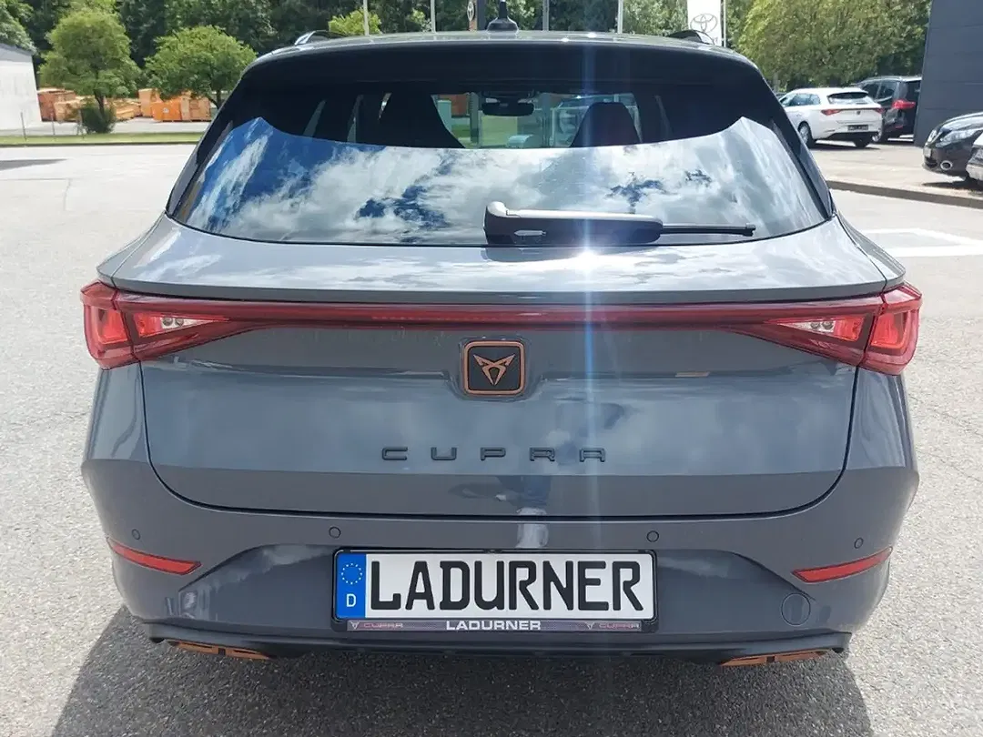 CUPRA Leon - Thumbnail 4
