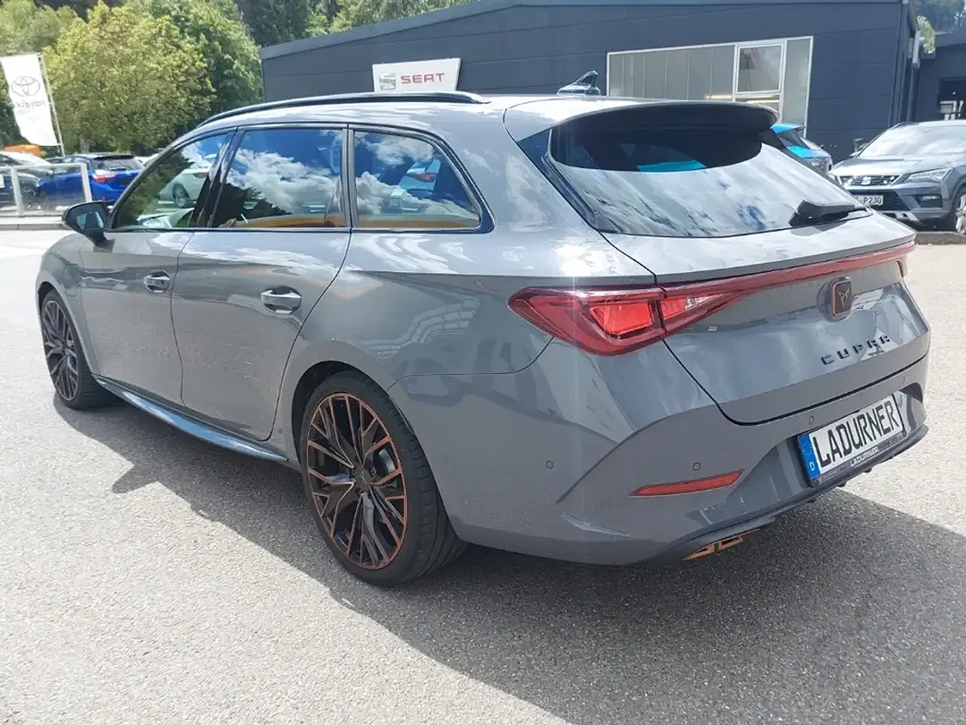 CUPRA Leon - Thumbnail 6