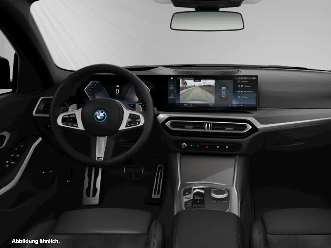 BMW 320 - Thumbnail 4