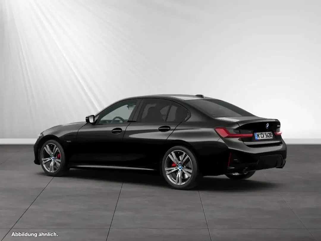 BMW 320 - Thumbnail 6