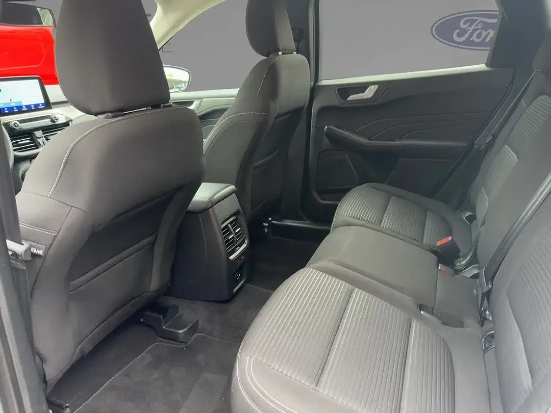 Ford Kuga - Thumbnail 6