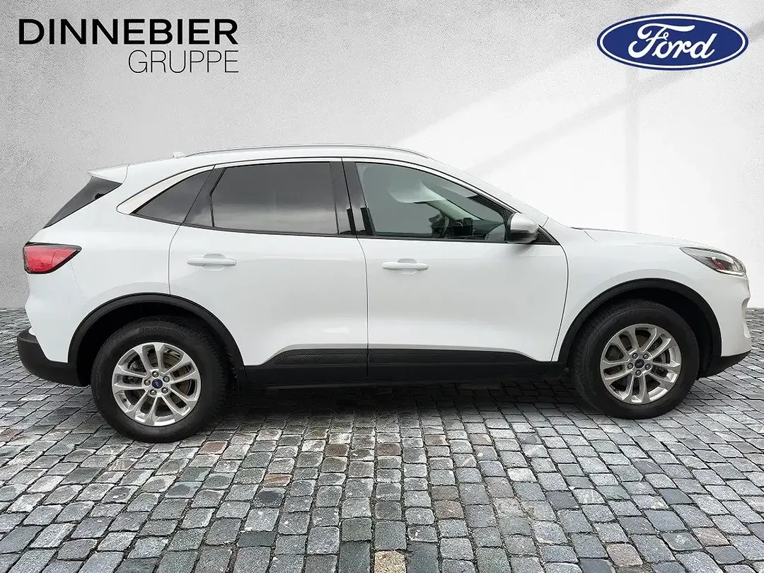 Ford Kuga - Thumbnail 4