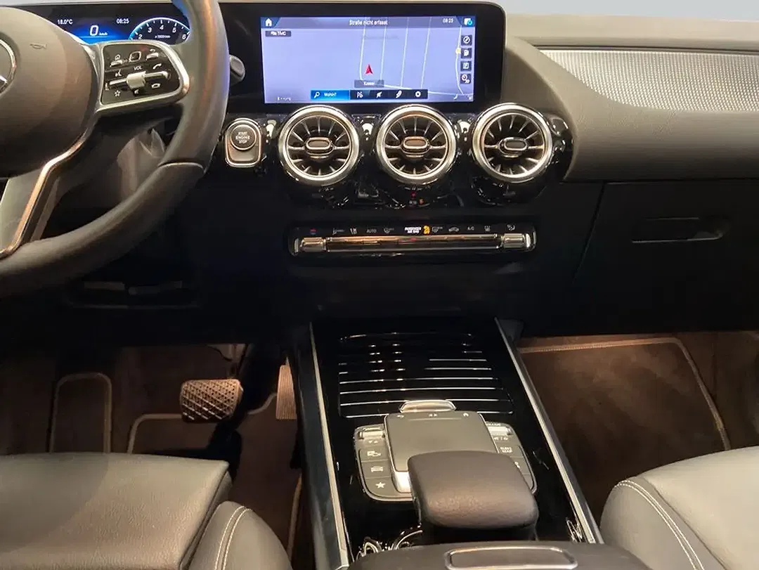 Mercedes-Benz GLA 250 - foto 15