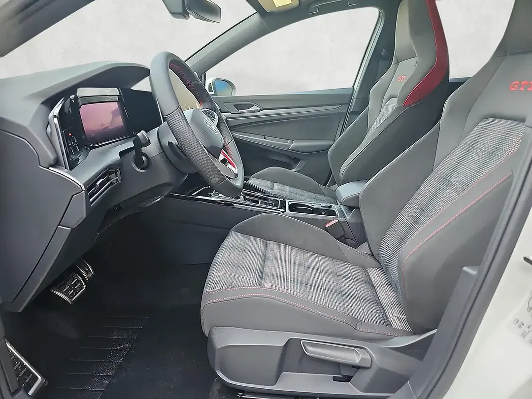 Volkswagen Golf GTI - Thumbnail 9