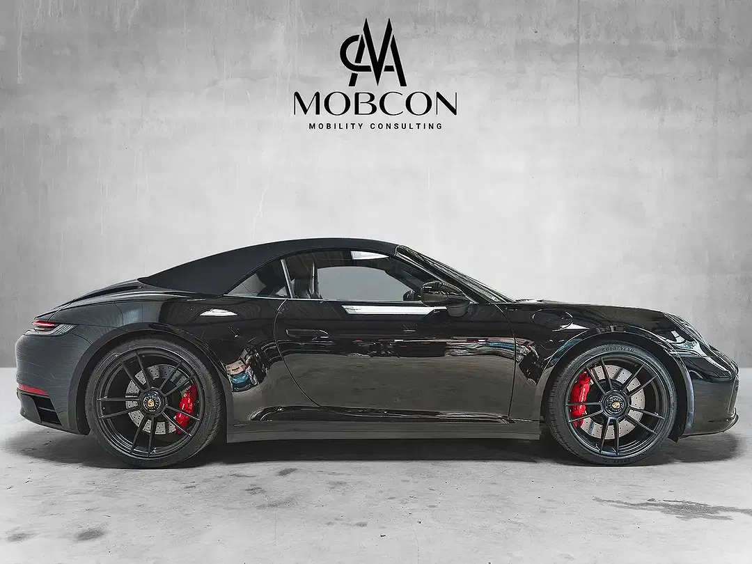 Porsche 911 Carrera 4 GTS Cabriolet - foto 2