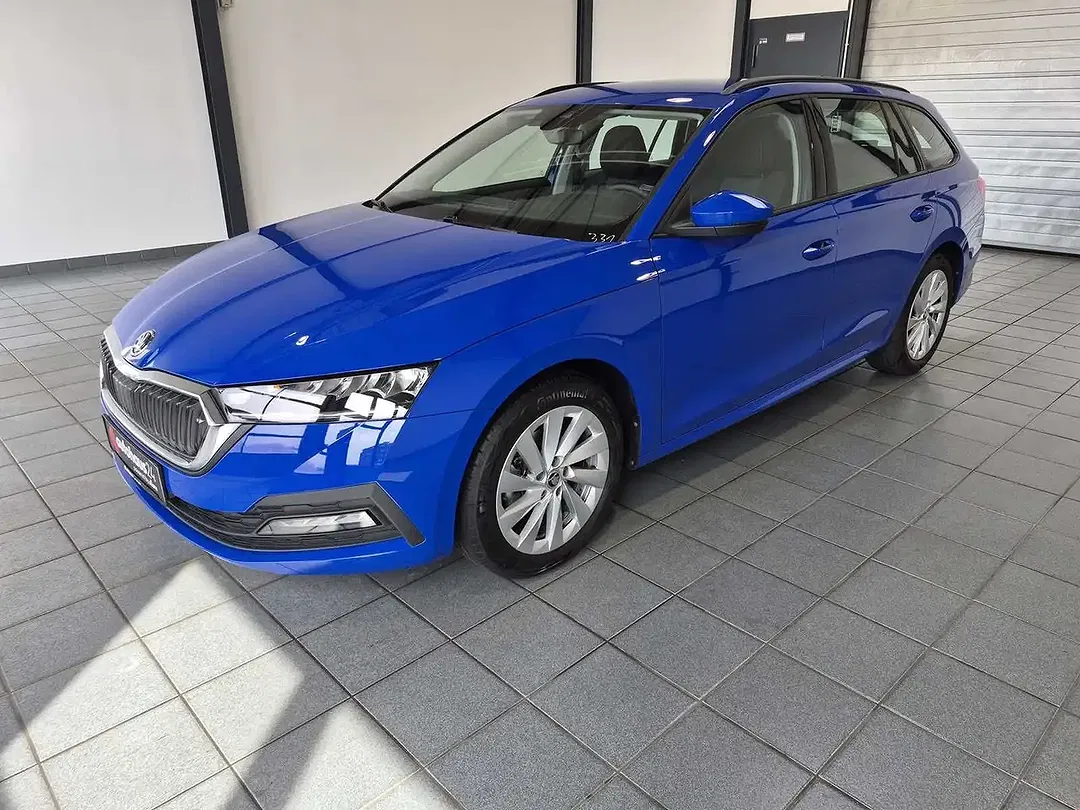 Skoda Octavia - Thumbnail 3