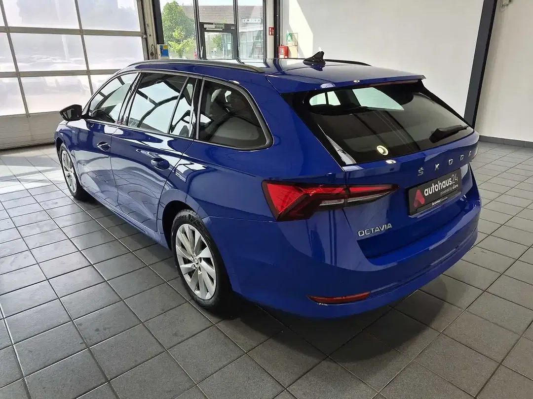 Skoda Octavia - Thumbnail 4