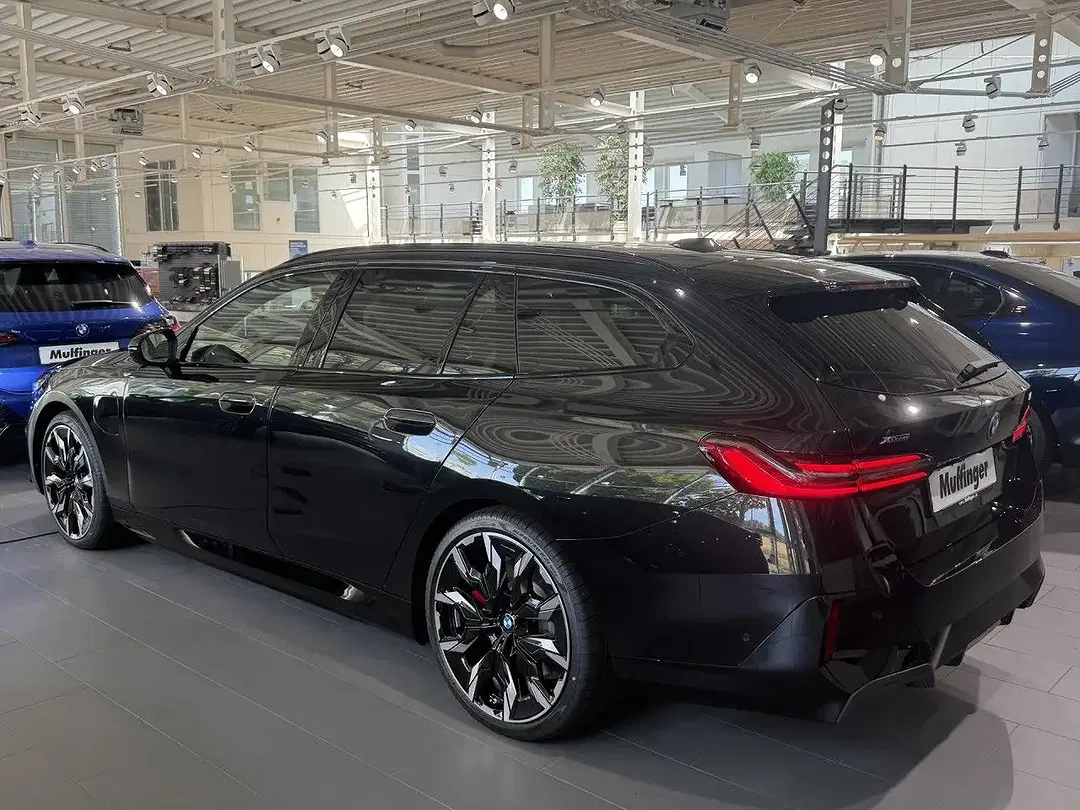 BMW 550 - Thumbnail 5