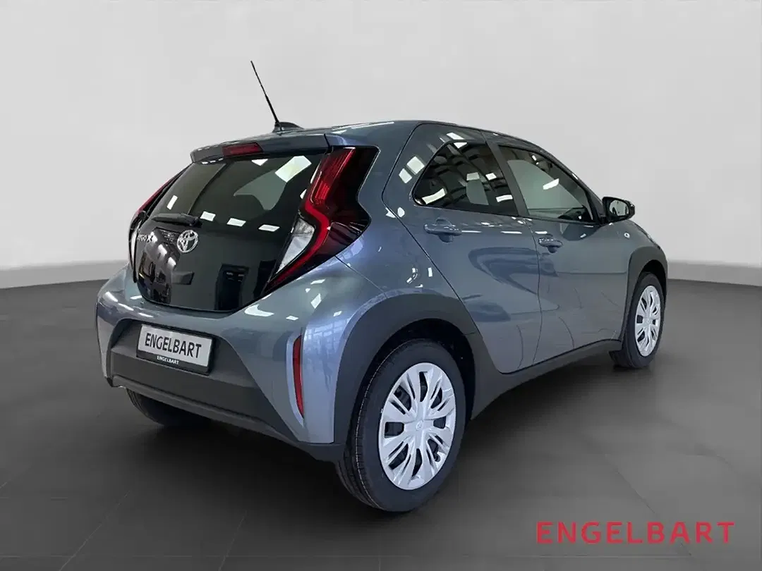 Toyota Aygo X - Thumbnail 3