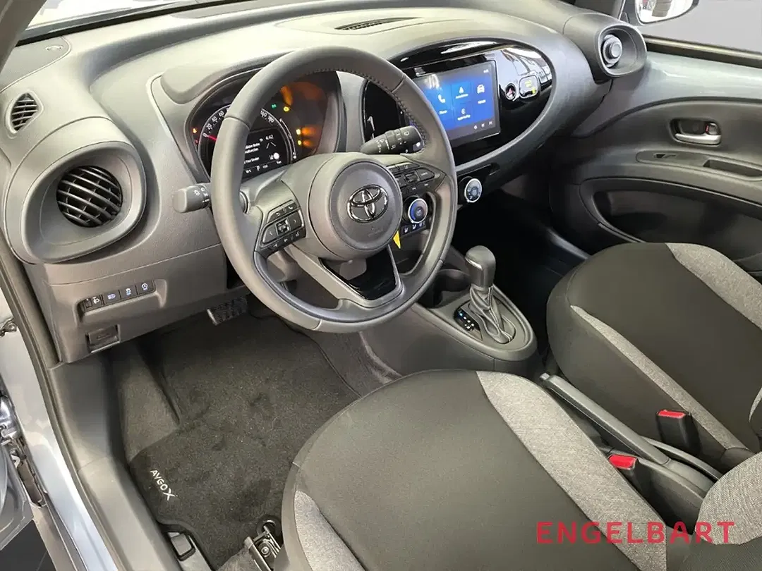 Toyota Aygo X - Thumbnail 6