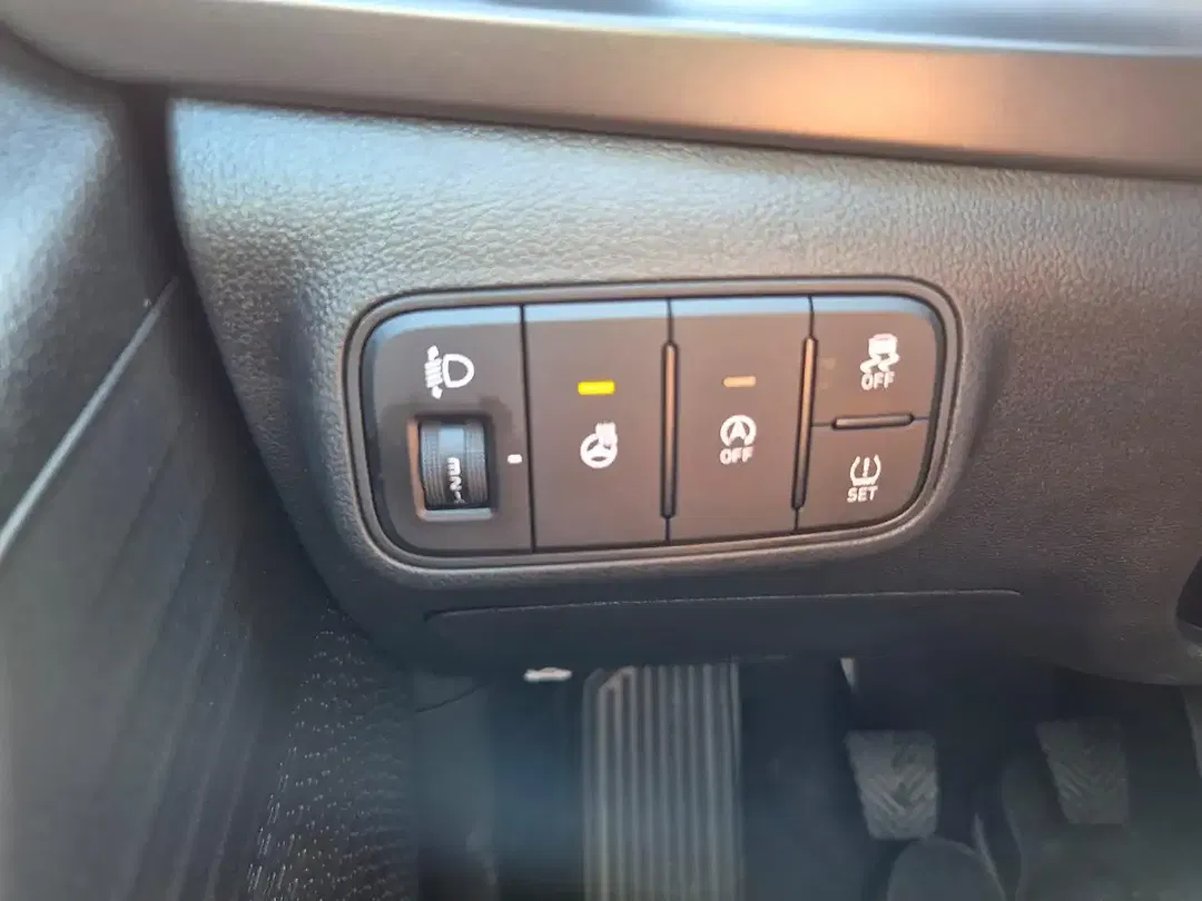 Hyundai i20 - Thumbnail 13